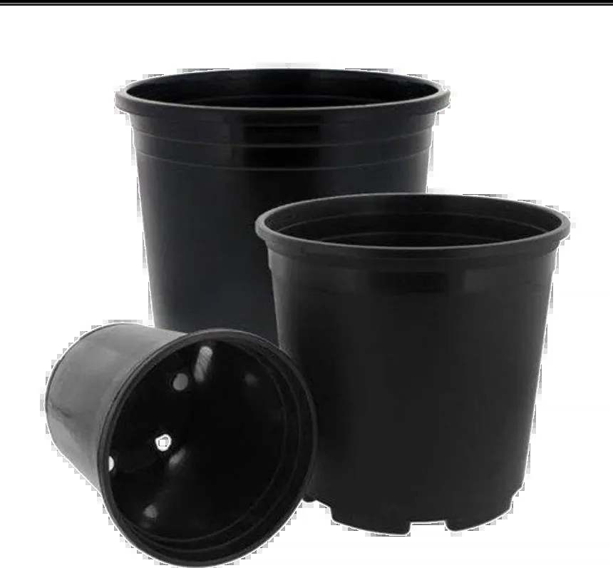 Emdad Plastic nursery pots in three sizes on a white background
